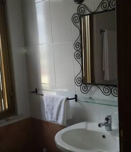 Bed & Breakfast Coral Blue 4*